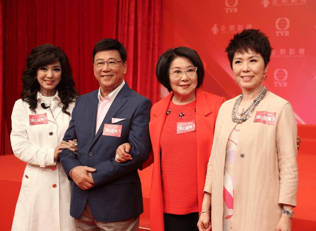 TVB男星被指拍吻戏突然伸舌，儿子现身回应：偶尔出现情有可原